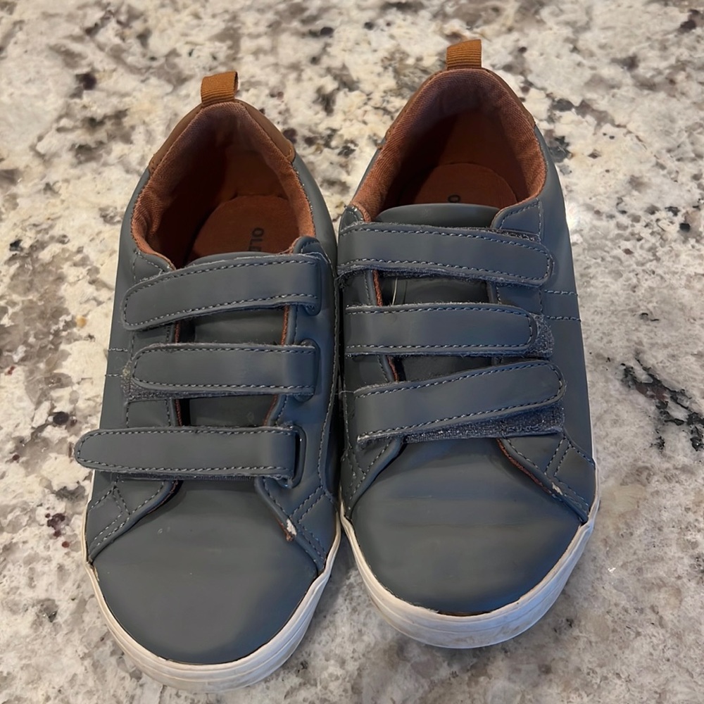 Gray pleather kicks size 11 from Old Navy